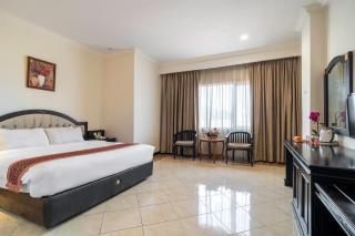 Sutomo Hotel Losari Makassar By LIFE - Makassar - 3