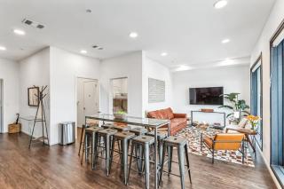 Chic Condo for 8 in Desirable Gulch Neighborhood - 4