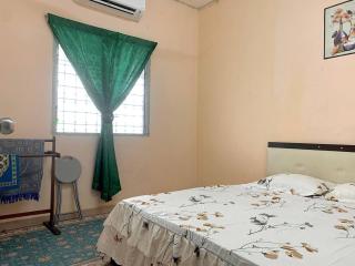 Hijau Homestay - Batu Gajah - 1