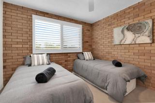 Kabi Court Unit 9 - Golden Beach - 3