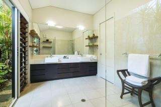 A PEARL on Absolute Beachfront! - 3