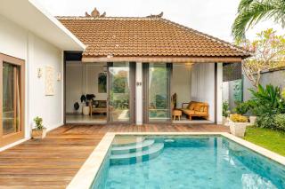 Villa Veyla Seminyak 10 mins walk to beach - Seminyak - 0