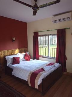 Chitwan Safari Resort - Sauraha - 2