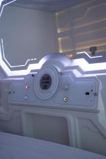 U Street Capsule Hostel - 9