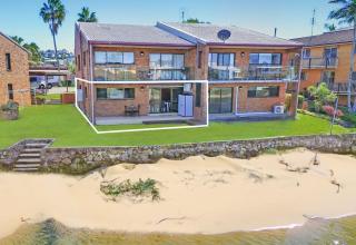 Barooga1- Mooloolaba Canal Front Apartment - 5