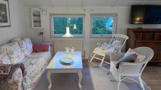 Super Cozy Holiday Home In Marielyst - Marielyst - 5