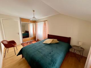 Private apartment in quiet area - 5