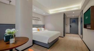 City Comfort Premier Hotel Qinzhou Lingshan Traditional Chinese Medicine Hospital Gymnasium - 1