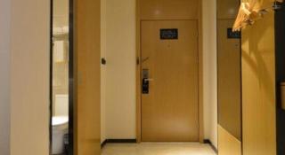 City Comfort Inn Wuhan Optics Valley OuYada Yangjiawan Metro Station - 1
