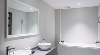 GreenTree Inn Express Suzhou Luzhi Ancient Town Scenic Area Xiaoshi Road - 1