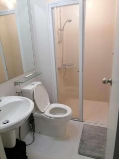 Elegant 2BR Condo Maldives Tower - Azure Resort Residences near MOA, Airport, SM, Casinos - Manila - 6