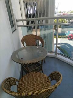 Elegant 2BR Condo Maldives Tower - Azure Resort Residences near MOA, Airport, SM, Casinos - Manila - 5