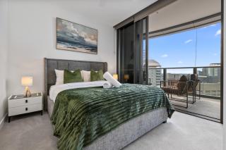 Sky Living & River Views in Queens Wharf Residences - Brisbane - 8