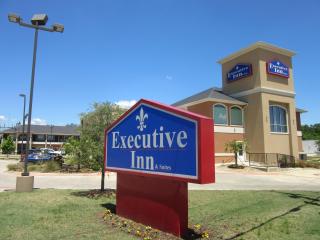 Executive Inn and Suites Tyler - Tyler - 4