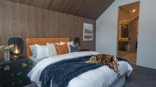 Peak Chalet - 1