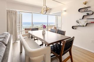 Newly Renovated Oceanview Luxe Stay with Free Parking - Honolulu - 6