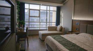 GreenTree Inn Jiuquan Century Plaza Hotel - Jiuquan - 2