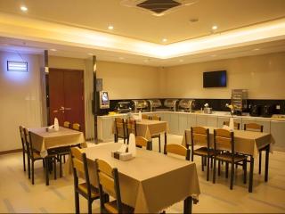 GreenTree Inn Jiansu Nantong Tongzhouwan Huanghe Road Business Hotel - Yuye - 8