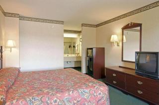 Days Inn & Suites by Wyndham Fort Valley - Fort Valley - 5