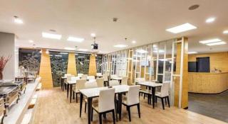 Qiuguo Hotel Beijing 789 Art District - Beijing - 2