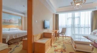 Vienna Classic Hotel Qingdao Huangdao - Huangdao - 4