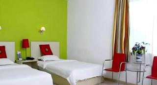 Super 8 Hotel Guangzhou Huanghuagang Branch - Canton - 9