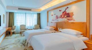 Out Sky Hotel - Huizhou - 9