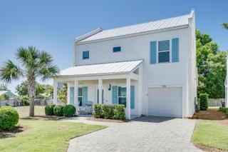 Seabreeze -Walk to beach! Pet friendly! - 9