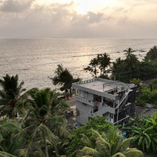 The Stables Oceanfront Hotel Midigama - Midigama-Est - 0