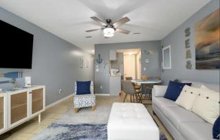 Susie Q's Beach Retreat by Sand Seeker Vacations - Panama City Beach - 8