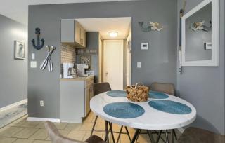 Susie Q's Beach Retreat by Sand Seeker Vacations - 6