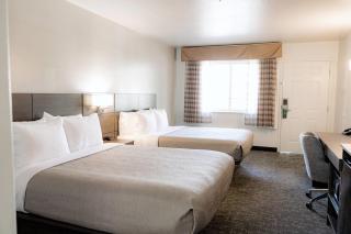 Quality Inn & Suites Lathrop - 4