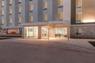 Everhome Suites Brownsville - Brownsville - 7