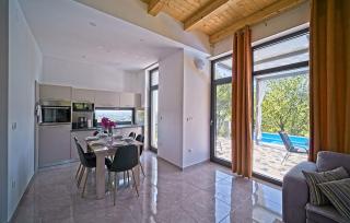 Holiday Home Lipa by Villas Guide - - 4
