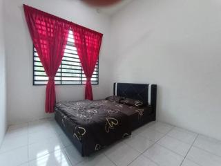 OYO Homes 90606 Casaria Cherating - Cherating - 2