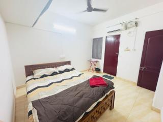 US CONSULATE Walkable 5mins ApolloP1A - Chennai - 0