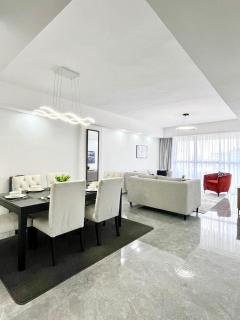 supreme luxury living three bedroom apartments with breathtaking amazing city views gym swimming pool fully equipped gym children playground and ample parking space and proximity to major shopping malls and gourmet restaurants - Nairobi - 0