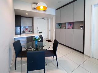The Roberson Residence KL - 5