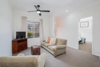 Ingall Hearth - Cosy Comfort near Newcastle Beach -  - 5