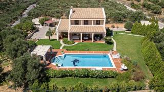 Marathi Hilltop Oasis Sea View Villa - Marathi - 0