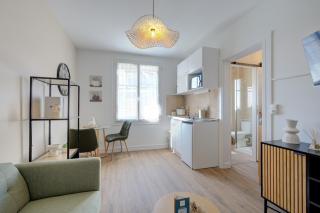 Central - 800 m Gare - Parking - Climatisé - 3