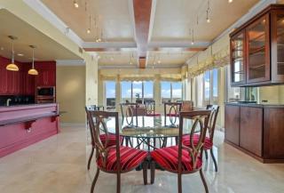 Breathtaking Panoramic Views Of The City Skyline - Orlando - 6