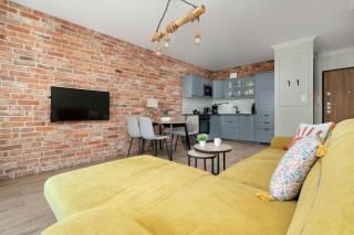 Stylish Apartment with Balcony & Parking Old Town Gdańsk by Noclegi Renters - Danzig - 1
