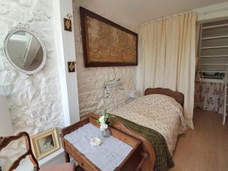 Le Lodge Serene Self Catering - - 2