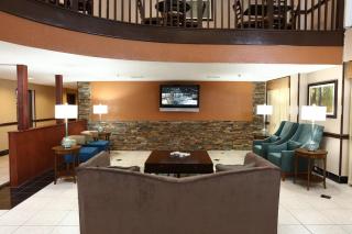 AmericInn by Wyndham Grand Rapids Airport North - Grand Rapids - 2