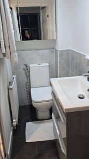 En-suite Room With Superking Bed - 1