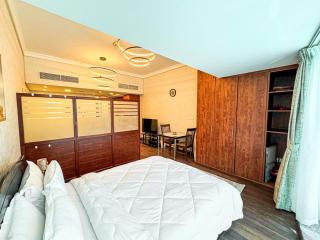 Fully Furnished Studio Lake Terrace, JLT Prime Location by Al sarya Holiday Homes - 8