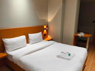 Collection O Guwahati Airport Formerly Hotel Aniruddha Grand - Guwahati - 9
