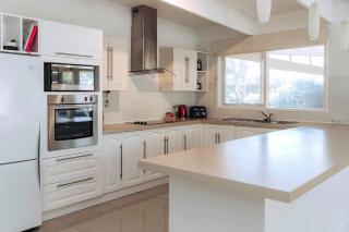 Spahaus Getaway on Morris - 1