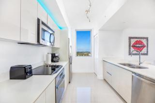 Beachwalk Resort - Waterfront huge 3-Bedroom apartment with direct ocean-view! - Hallandale Beach - 5